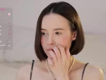 _female_essence_ from Chaturbate is Freechat