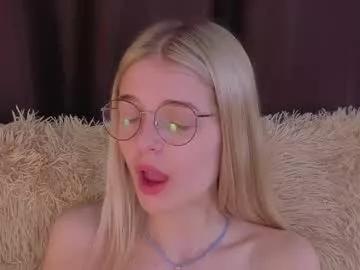 _luckybet_ from Chaturbate is Freechat