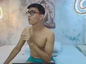 adamscoott from Chaturbate is Freechat