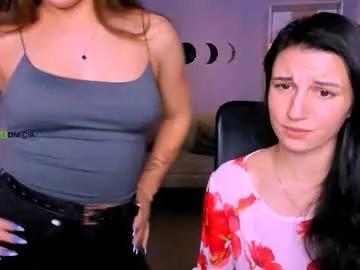 Girls and cam to cam: Watch as these sophisticated entertainers uncover their stunning costumes and curvaceous curves online!