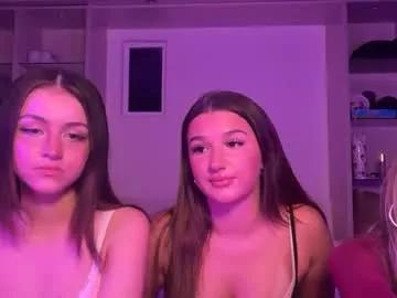 Girls and cam to cam: Watch as these sophisticated entertainers uncover their stunning costumes and curvaceous curves online!