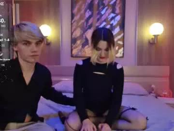 Girls and cam to cam: Watch as these sophisticated entertainers uncover their stunning costumes and curvaceous curves online!