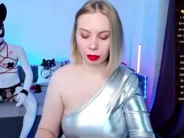 Girls and cam to cam: Watch as these sophisticated entertainers uncover their stunning costumes and curvaceous curves online!