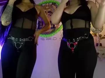 Girls and cam to cam: Watch as these sophisticated entertainers uncover their stunning costumes and curvaceous curves online!
