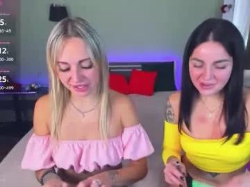 Girls and cam to cam: Watch as these sophisticated entertainers uncover their stunning costumes and curvaceous curves online!