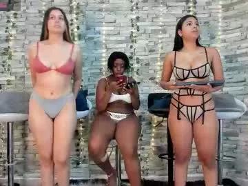 Girls and cam to cam: Watch as these sophisticated entertainers uncover their stunning costumes and curvaceous curves online!