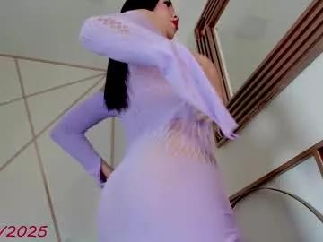 Girls and cam to cam: Watch as these sophisticated entertainers uncover their stunning costumes and curvaceous curves online!