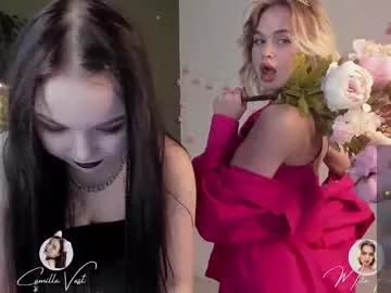 Girls and cam to cam: Watch as these sophisticated entertainers uncover their stunning costumes and curvaceous curves online!