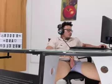 curly_and_muscle from Chaturbate is Freechat