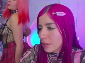 Girls and cam to cam: Watch as these sophisticated entertainers uncover their stunning costumes and curvaceous curves online!