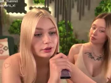 Girls and cam to cam: Watch as these sophisticated entertainers uncover their stunning costumes and curvaceous curves online!