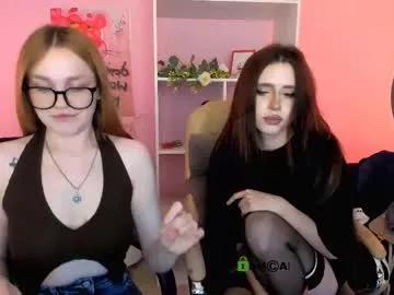 Girls and cam to cam: Watch as these sophisticated entertainers uncover their stunning costumes and curvaceous curves online!