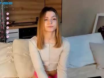 Emeliaferrell webcams show profile image 