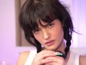 emmasnoow from Chaturbate