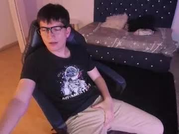 eross_guyy from Chaturbate is Freechat
