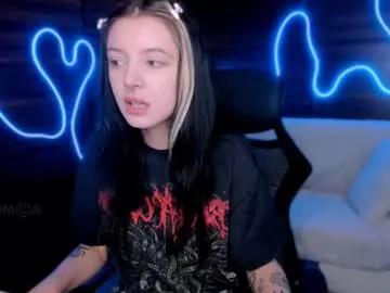 evi_angel from Chaturbate is Freechat