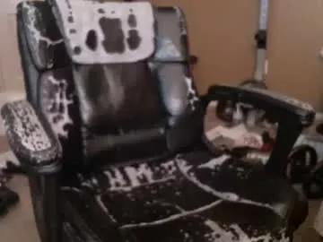 fuzzypillows from Chaturbate