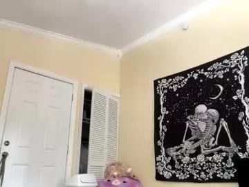g0ddessluna1800 from Chaturbate is Freechat