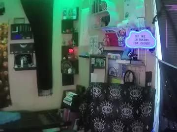 goddessinthacl0udz from Chaturbate