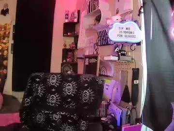 goddessinthacl0udz from Chaturbate
