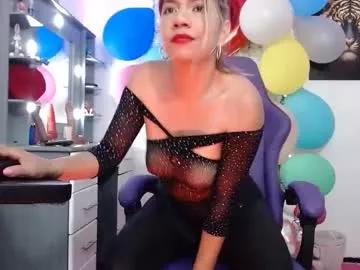 Girls and cam to cam: Watch as these sophisticated entertainers uncover their stunning costumes and curvaceous curves online!