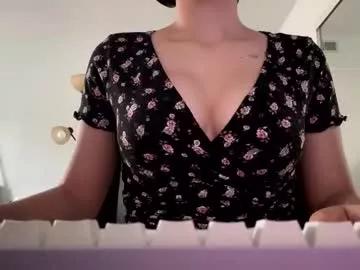 jenni2004 from Chaturbate