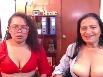 Girls and cam to cam: Watch as these sophisticated entertainers uncover their stunning costumes and curvaceous curves online!