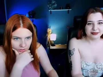 Girls and cam to cam: Watch as these sophisticated entertainers uncover their stunning costumes and curvaceous curves online!