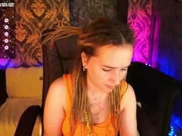 lilelfiee from Chaturbate