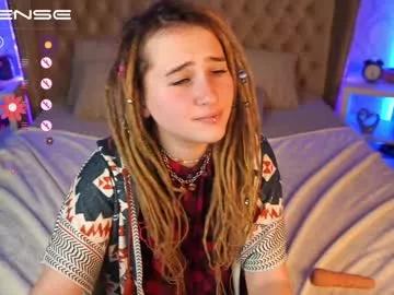 lilelfiee from Chaturbate