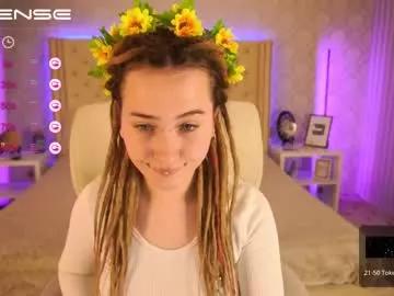 lilelfiee from Chaturbate