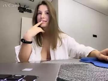 lili_2905 from Chaturbate is Freechat