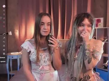 Girls and cam to cam: Watch as these sophisticated entertainers uncover their stunning costumes and curvaceous curves online!