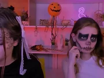 Girls and cam to cam: Watch as these sophisticated entertainers uncover their stunning costumes and curvaceous curves online!