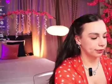 Girls and cam to cam: Watch as these sophisticated entertainers uncover their stunning costumes and curvaceous curves online!