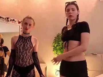 Girls and cam to cam: Watch as these sophisticated entertainers uncover their stunning costumes and curvaceous curves online!