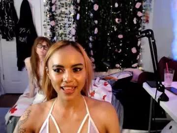 Girls and cam to cam: Watch as these sophisticated entertainers uncover their stunning costumes and curvaceous curves online!