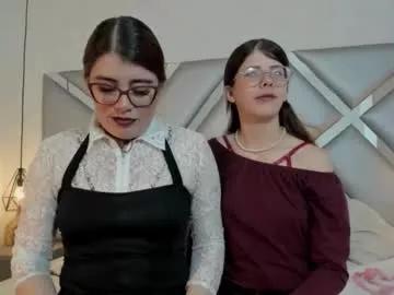 Girls and cam to cam: Watch as these sophisticated entertainers uncover their stunning costumes and curvaceous curves online!