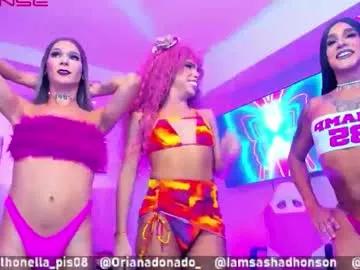 Girls and cam to cam: Watch as these sophisticated entertainers uncover their stunning costumes and curvaceous curves online!