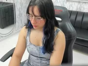 Photos of tinni_rosse from Chaturbate is Group