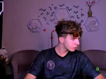 travis_wolf_ from Chaturbate is Freechat