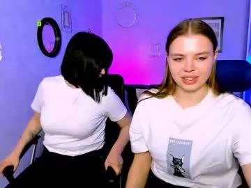 Girls and cam to cam: Watch as these sophisticated entertainers uncover their stunning costumes and curvaceous curves online!