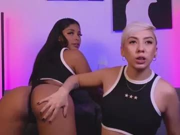 Girls and cam to cam: Watch as these sophisticated entertainers uncover their stunning costumes and curvaceous curves online!