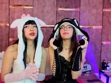 Girls and cam to cam: Watch as these sophisticated entertainers uncover their stunning costumes and curvaceous curves online!