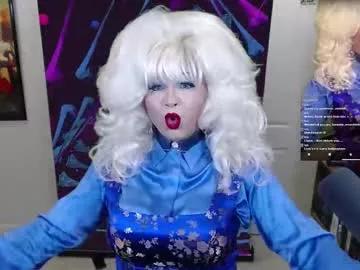 Girls and cam to cam: Watch as these sophisticated entertainers uncover their stunning costumes and curvaceous curves online!