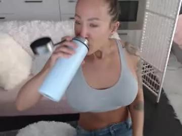xtinavicci from Chaturbate is Freechat