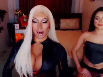 Girls and cam to cam: Watch as these sophisticated entertainers uncover their stunning costumes and curvaceous curves online!