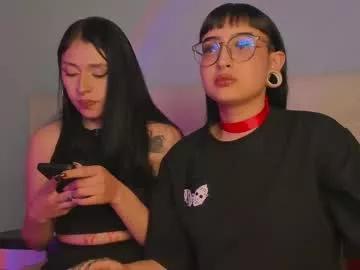 Girls and cam to cam: Watch as these sophisticated entertainers uncover their stunning costumes and curvaceous curves online!