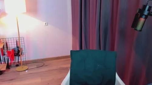 aleksafoxy from Cherry is Freechat