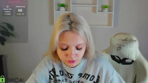 Photos of allicecox from Cherry is Freechat